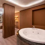 Hotel Bayou