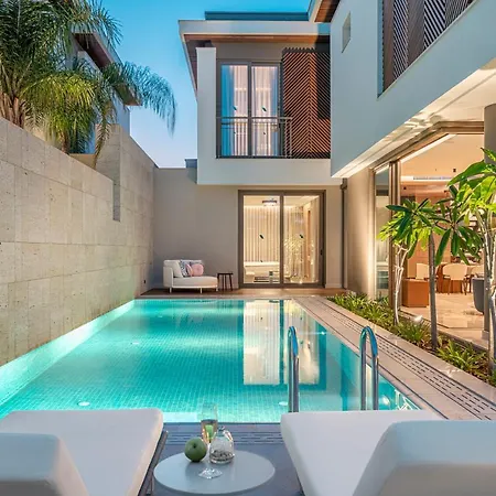 Bayou Hotel